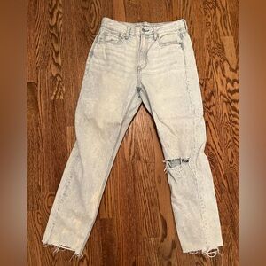 American Eagle Outfitters Light Wash Distressed Jeans